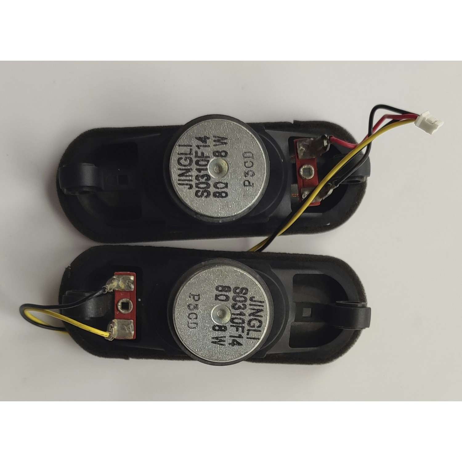KIT DE BOCINAS PARA TV MAGNAVOX / NUMERO DE PARTE S0310F14 / 8Ω 8W / JINGLI / MODELO 29ME403V/F7	 - Imagen 2